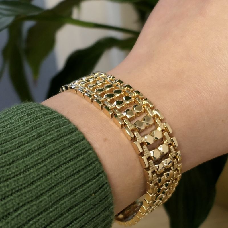 Image 6 of Golden fantasy link bracelet