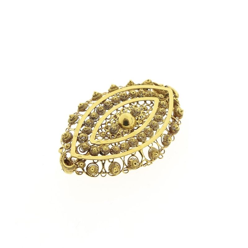 Image 3 of Gold brooch with Zeeland buttons