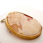 Image 3 of Antique gold brooch/pendant with cameo