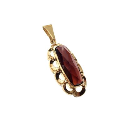 Image 2 of Vintage gold pendant with garnet stone