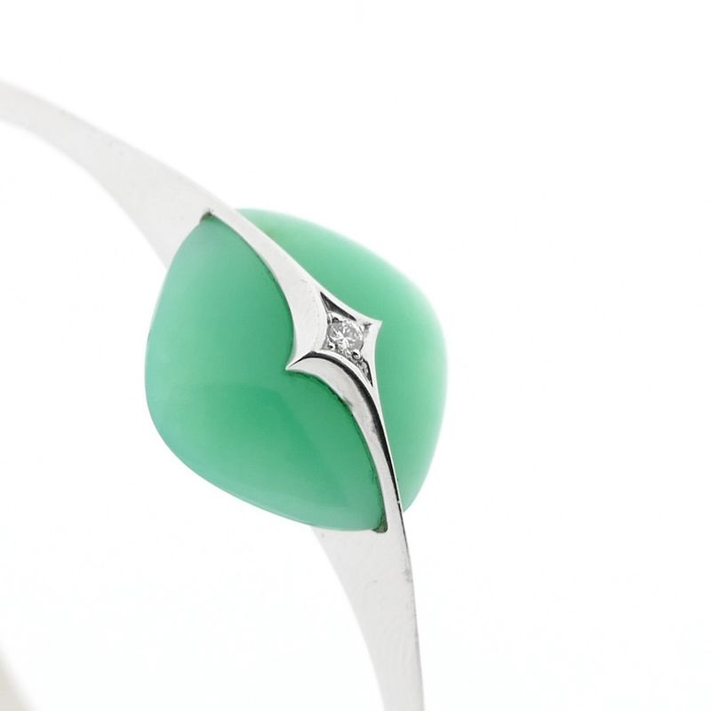 Image 8 of White gold bracelet with jade and diamond 0.035 ct.