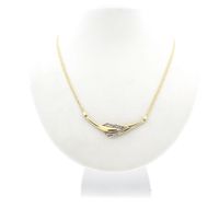 Gold necklace with a fixed pendant and diamond; 0.01 ct | 43.5 cm