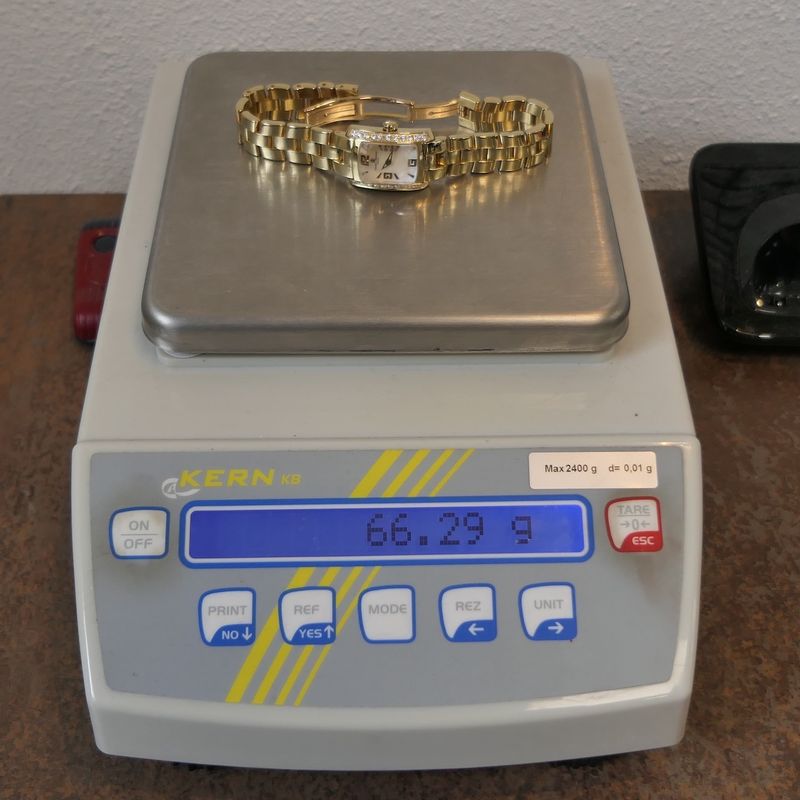 Image 18 of Baume & Mercier Hampton Milleis 65370; 18k gold women's watch with diamonds