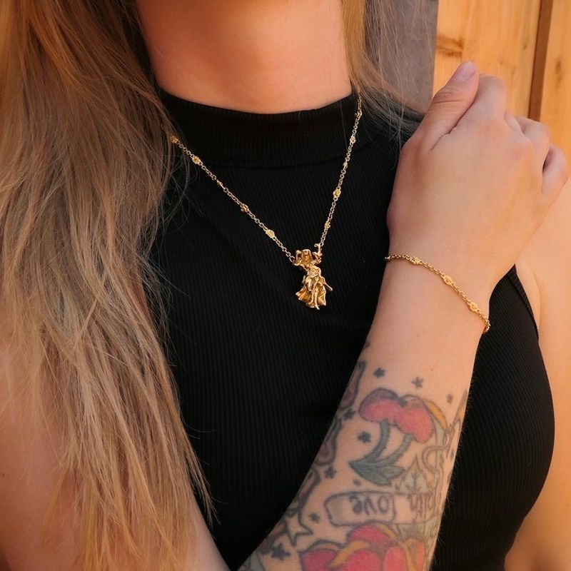 Image 2 of 18 ct. Gold chain/bracelet; Salvador Dalí, Carmen la Crotalos