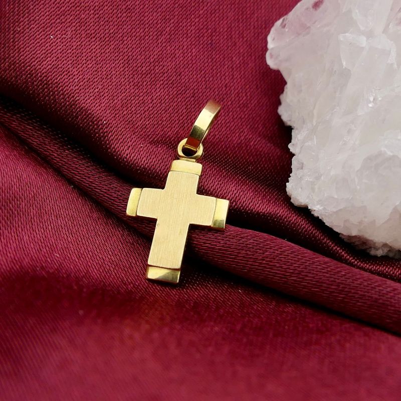 Image 2 of Gold pendant of a cross