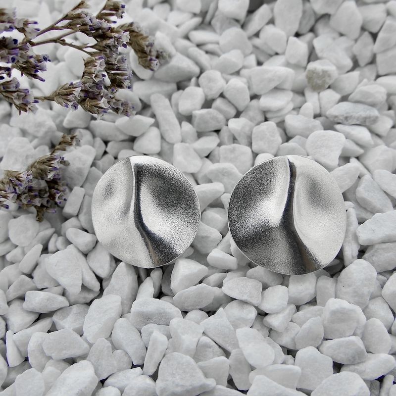 Image 2 of Silver Triangulum earrings | Lapponia