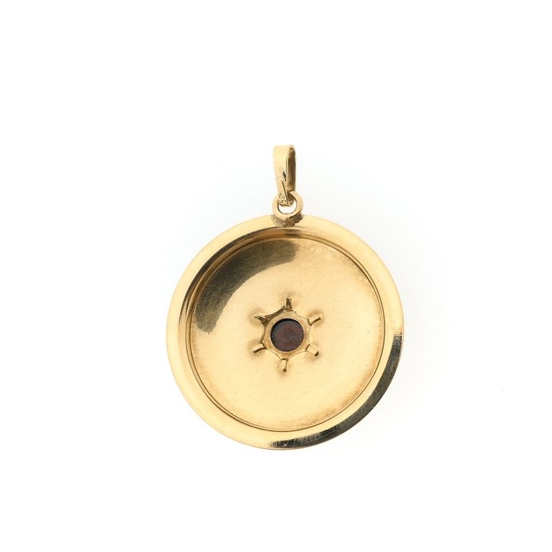 Image 3 of Gold pendant with garnet