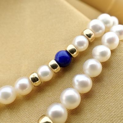 Image 2 of Pearl necklace with lapis lazuli and gold clasp | 43 cm