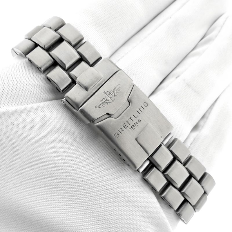 Image 7 of Breitling Avenger M1 Chronograph E73360; Chronograph men's watch