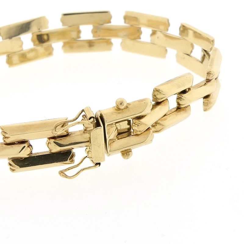 Image 6 of Gold Bismarck link bracelet