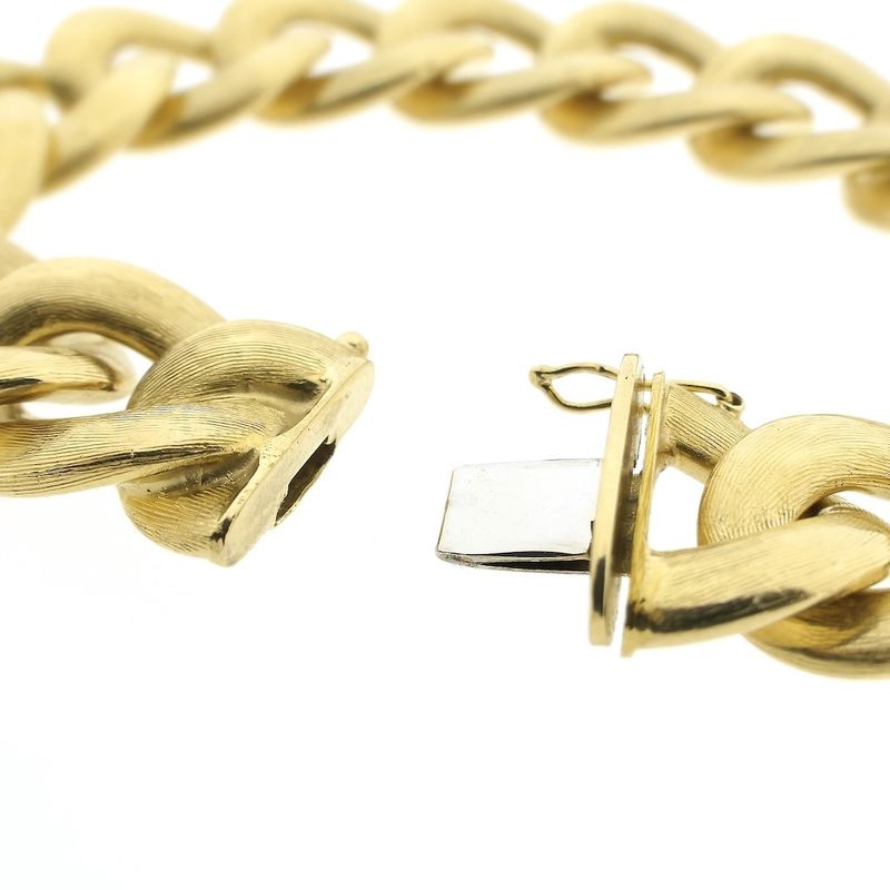Image 5 of Robust gold gourmet link bracelet