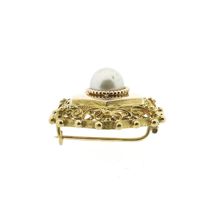 Image 3 of Antique two-tone gold brooch with pearl