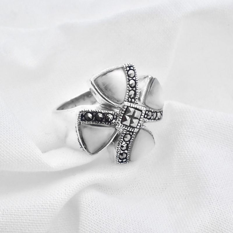 Image 8 of Silver ring with mother of pearl and marcasite