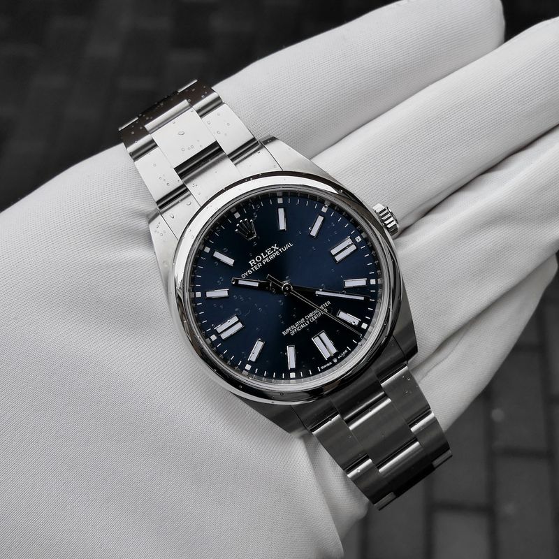 Image 18 of Rolex Oyster Perpetual 41mm 124300; Automatic men's watch