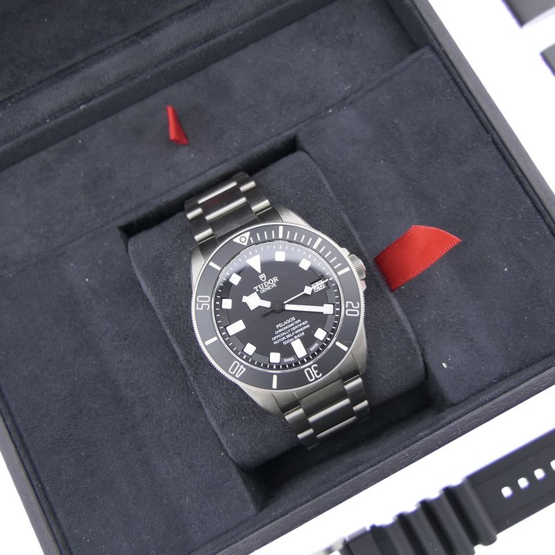 Image 14 of Tudor Pelagos 25600TN; Titanium men's watch