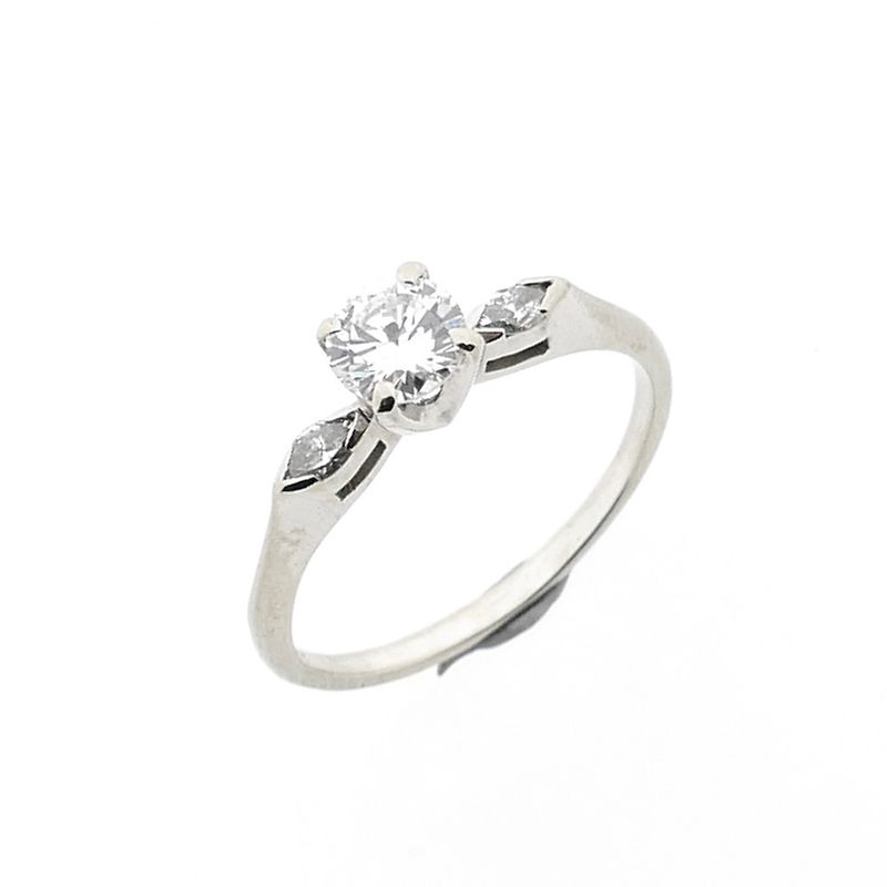 Afbeelding 1 van Witgouden solitairring met diamant; 0,54 ct.
