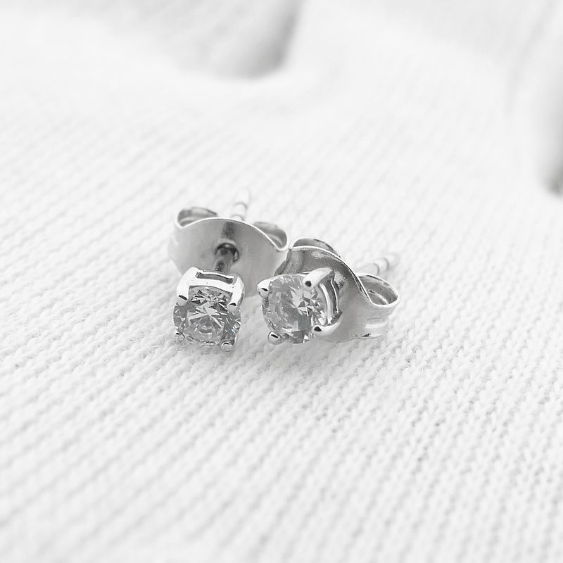Image 10 of White gold stud earrings with zirconia