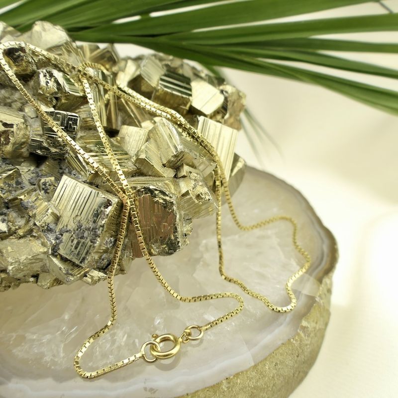 Image 2 of Golden Venetian link chain | 40.5 cm