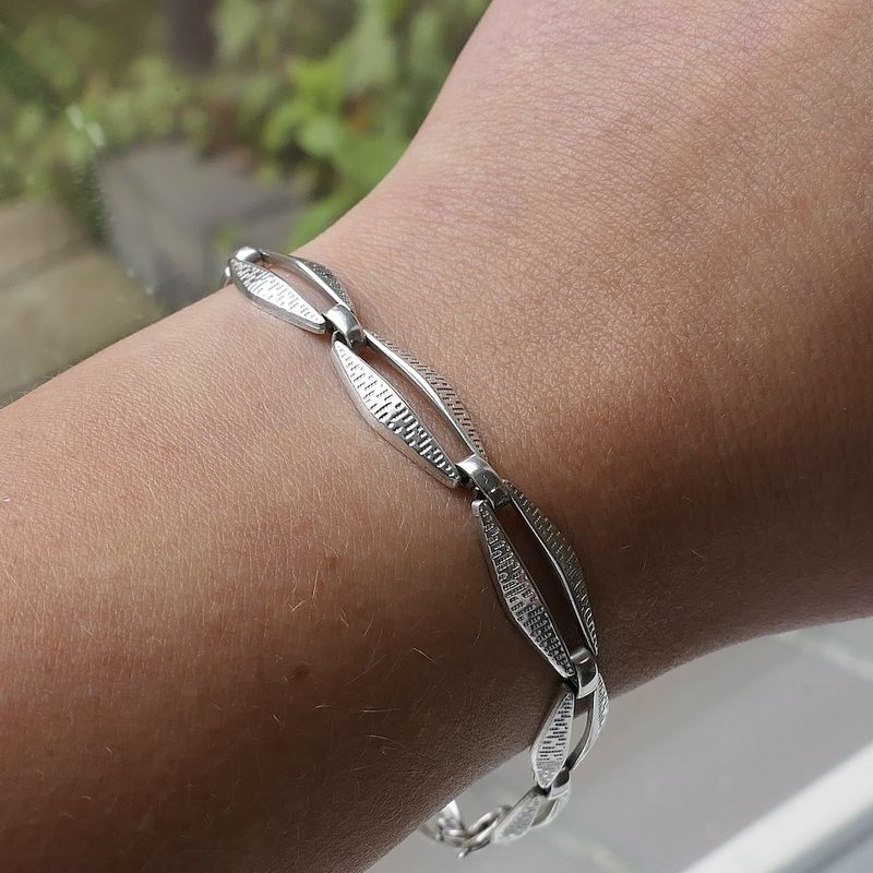 Image 10 of Silver link bracelet with fantasy pattern | 19.5 cm
