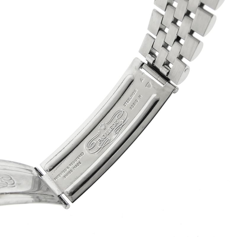 Image 7 of Rolex Datejust 36mm 16030; Vintage watch in full set from 1984