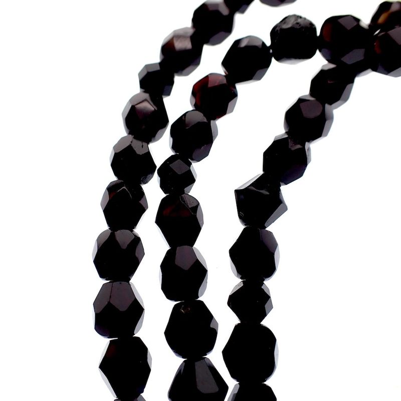 Image 4 of Antique glass bead bracelet with gold clasp