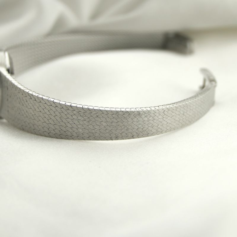 Image 12 of Omega Genève 'Cocktail Watch'; 18k. witgouden dames horloge met diamanten