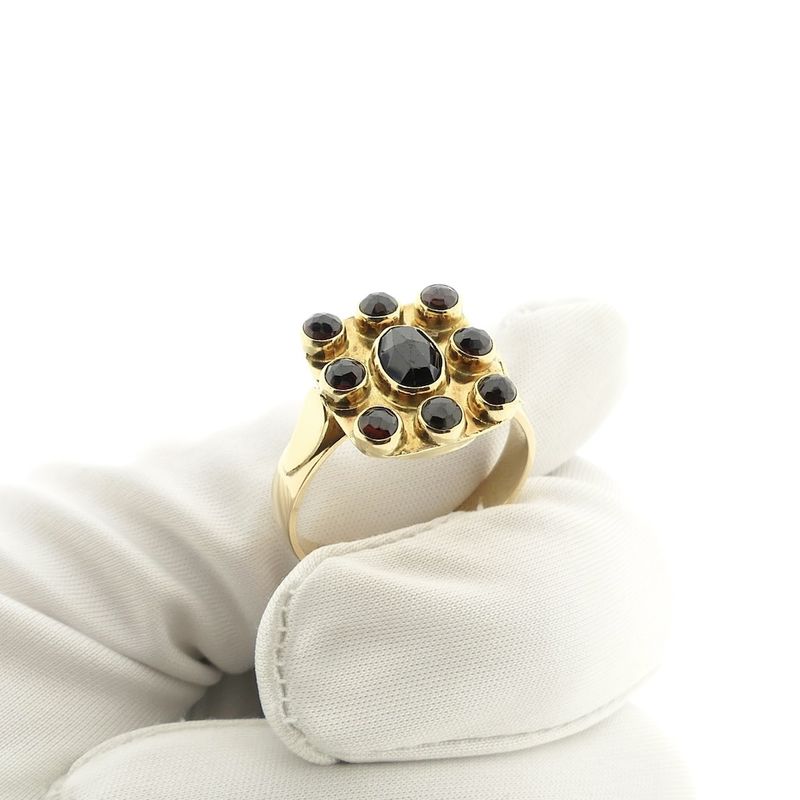 Image 6 of Vintage gold men's ring with garnet stones