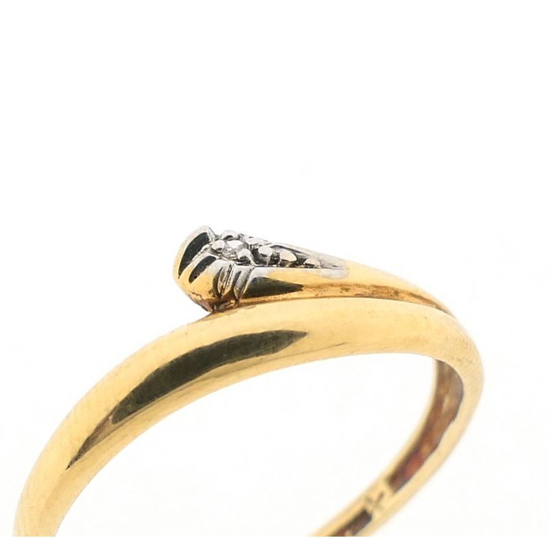 Image 2 of Gold ring with diamond; 0.005 ct.