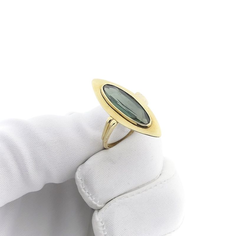 Image 6 of Vintage gold ring with green spinel