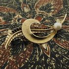 Image 8 of Gold brooch with pearl