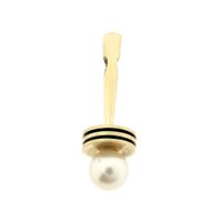 Gold pendant with cultured pearl