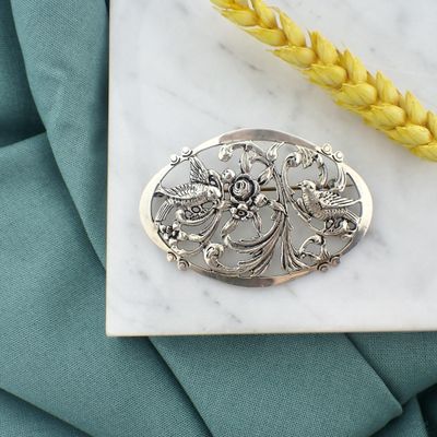 Silver brooch | Floral design Image 2 of Silver brooch | Floral design