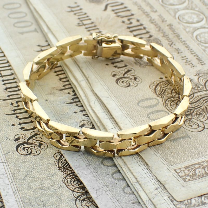 Image 2 of 8 carat Bismarck link bracelet