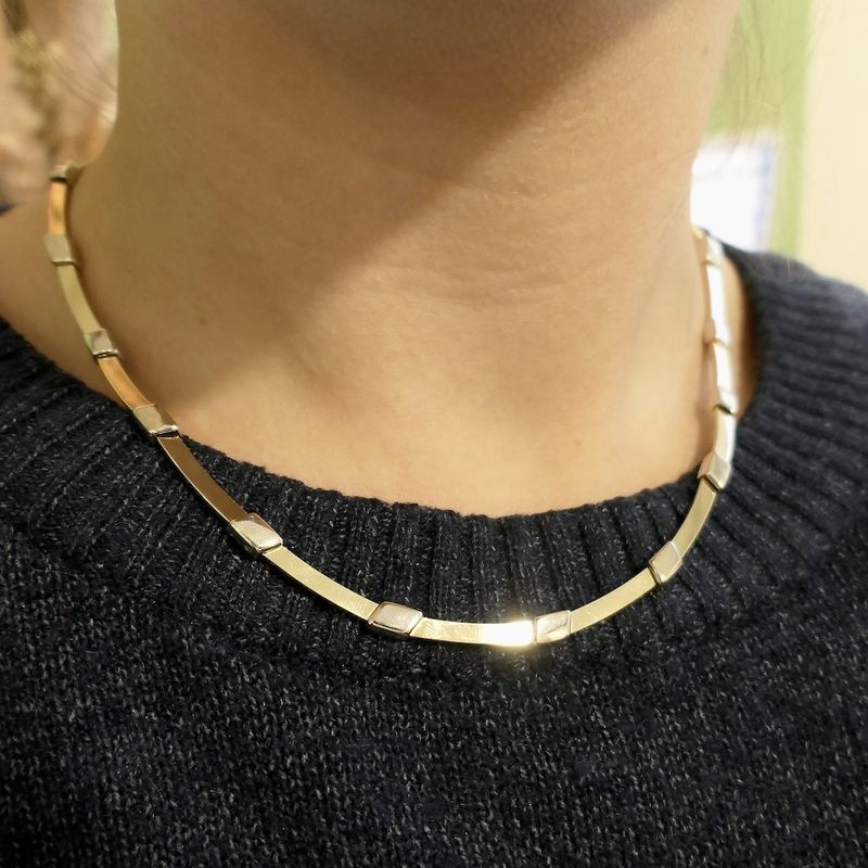 Image 8 of Golden bicolor women's necklace.
