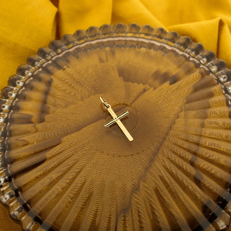 Image 7 of 8 carat cross pendant