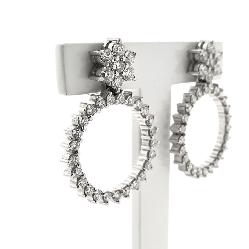 Image 3 of White gold earrings with diamonds; 3.68 ct.