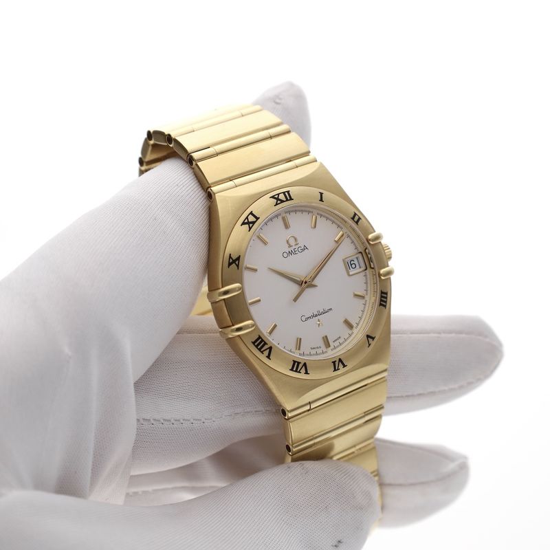 Image 26 of Omega Constellation Date 1112.30.00; 18k gold men's watch