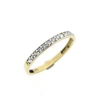 9 carat zirconia ring