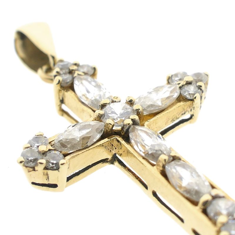 Image 8 of Gold pendant of a cross with zirconia
