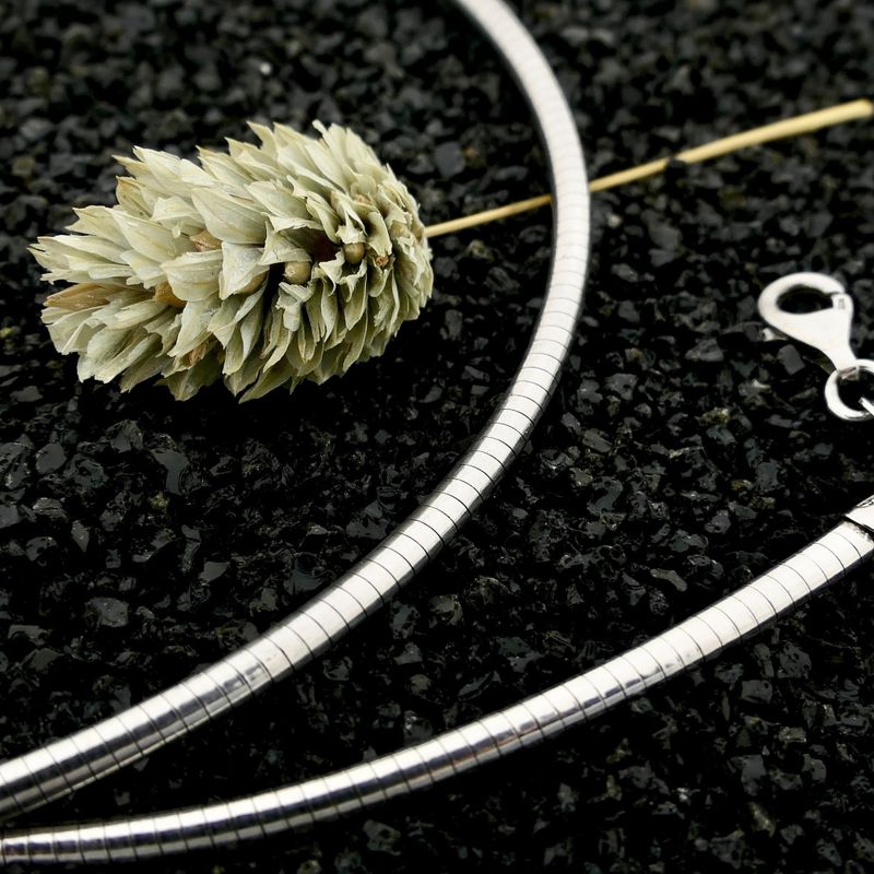 Image 2 of Zinzi Silver Snake Chain Necklace