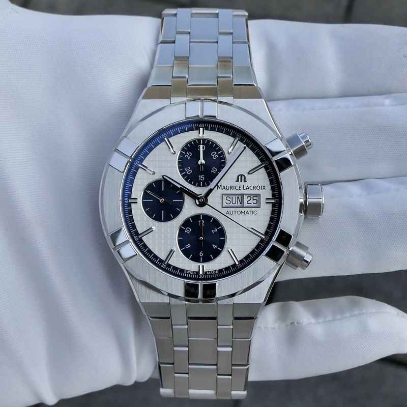 Image 15 of Maurice Lacroix AIKON Automatic AI6038-SS02-131-1; Chronograph men's watch