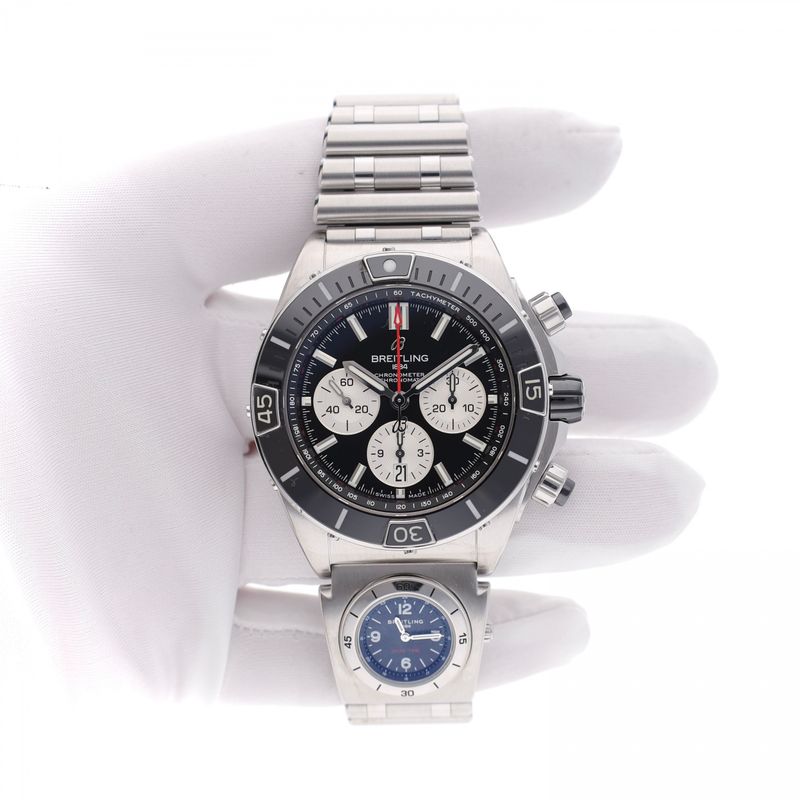 Image 17 of Breitling Super Chronomat B01 44 Chronograph Watch