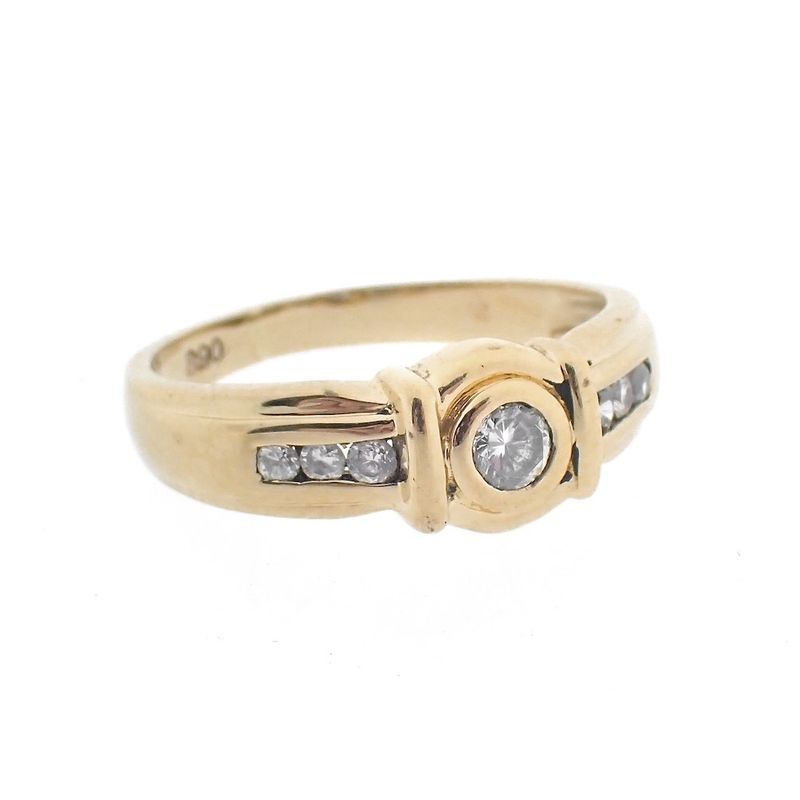 Image 7 of Gold ring with zirconia stones