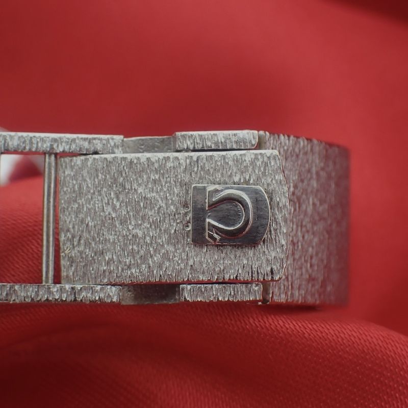 Image 18 of Omega Vintage 'Cocktail'; 18k white gold women's watch with diamonds