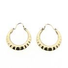 Image 3 of Gold subtle earrings | Ø 20.3 mm