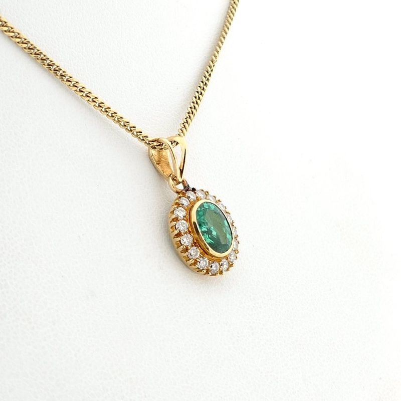 Image 7 of Gold pendant with emerald and diamonds; 0.32 ct.