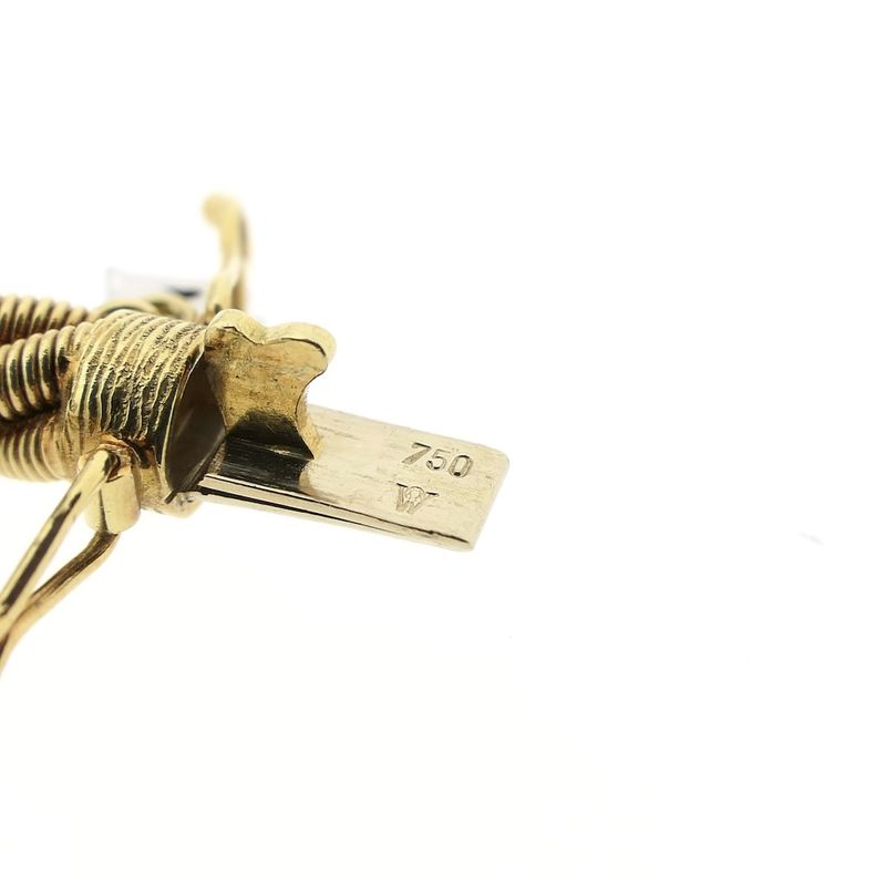 Image 11 of 18-karat gold twisted bracelet with sapphire and diamond; 1.11 ct. | Wellendorff