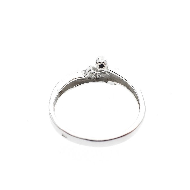 Image 5 of Silver ring with zirconia