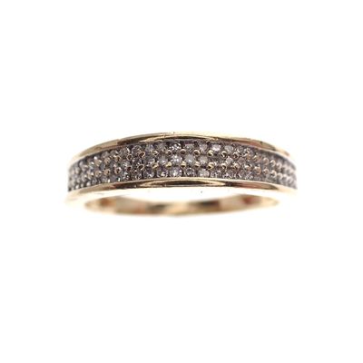 Gold pavé ring with diamond; 0.375 ct. Image 2 of Gold pavé ring with diamond; 0.375 ct.