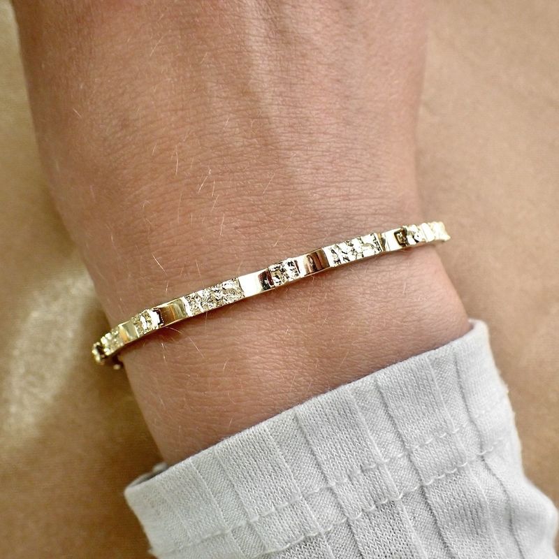 Image 3 of Gold raw link bracelet; Riitta Hakala | 18 cm